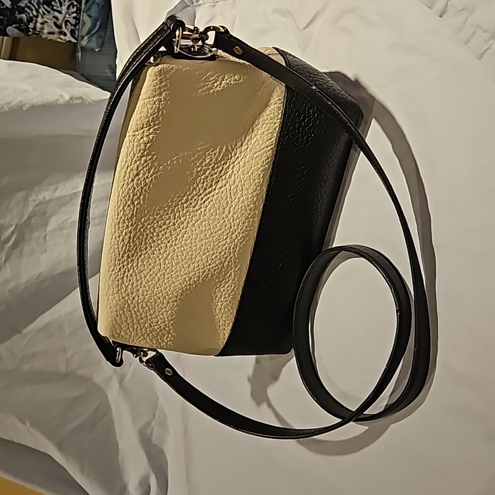 Kate Spade Leather Purse - Picture 4 of 9